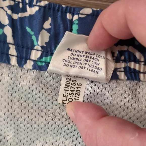 Vineyard Vines Blue Fish Swim Trunks Size XL